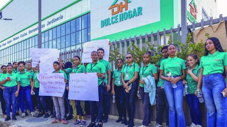 Rosa Ng denuncia cacería contra comercios chinos en RD y critica cierre de establecimientos